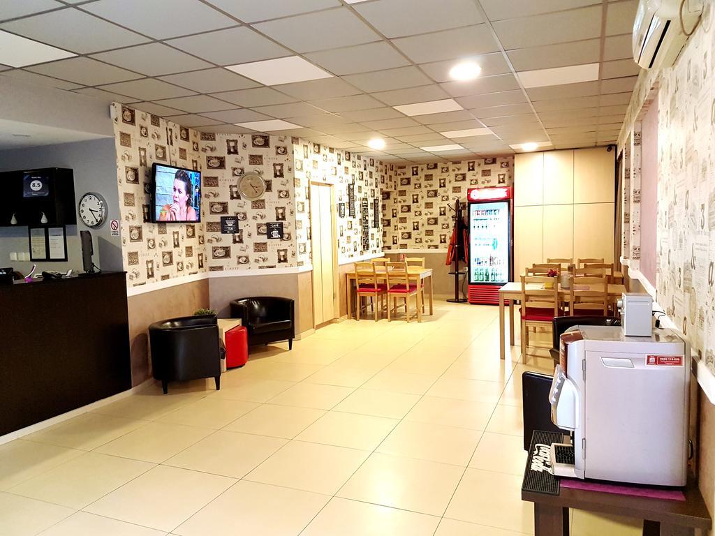 Hotel Mic Bucarest Esterno foto